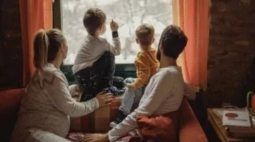 4 أبراج تفضل لقاء العائلة في الشتاء.. القوس يقودهم رحلات ممتعة